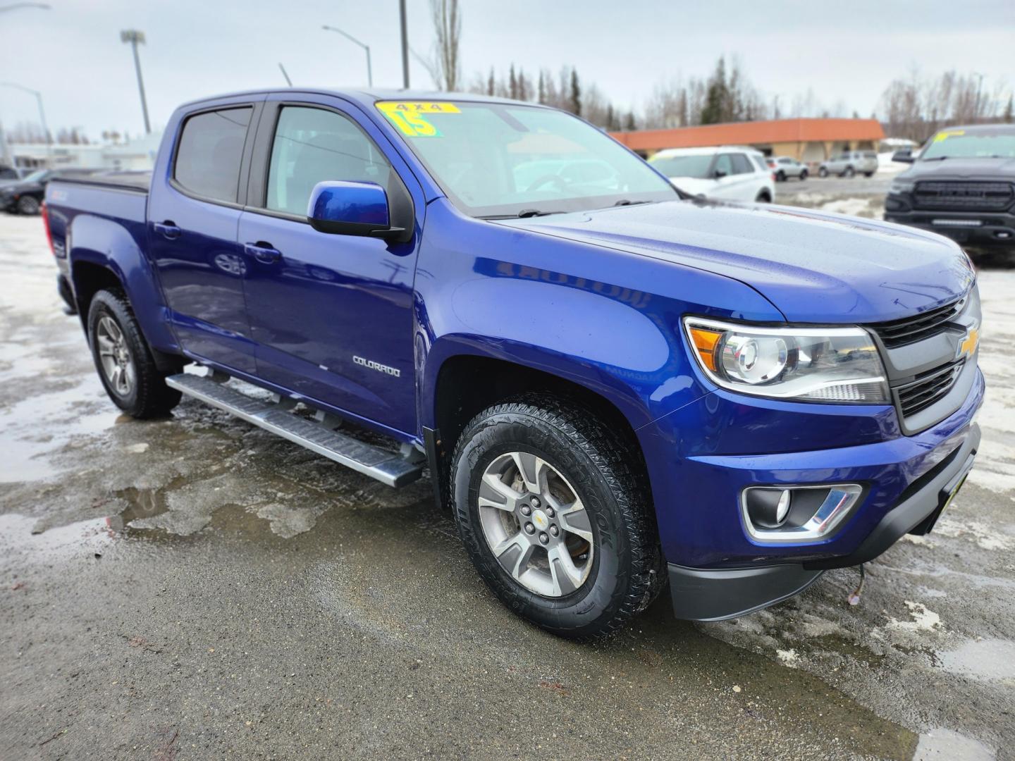 2015 Blue /BLACK Chevrolet Colorado Z71 Crew Cab 4WD Long Box (1GCGTCE34F1) with an 3.6L V6 DOHC 24V GAS engine, 6-Speed Automatic transmission, located at 1960 Industrial Drive, Wasilla, 99654, (907) 274-2277, 61.573475, -149.400146 - Photo#6